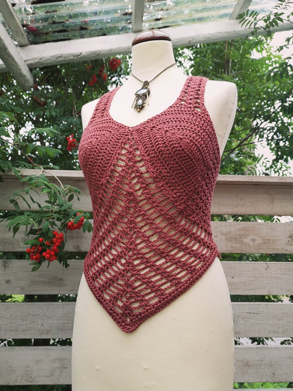 FAERIE crochet tutorial: Lace top with V - shaped or straight hem - Maana Crafts