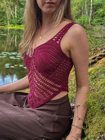 FAERIE crochet tutorial: Lace top with V - shaped or straight hem - Maana Crafts