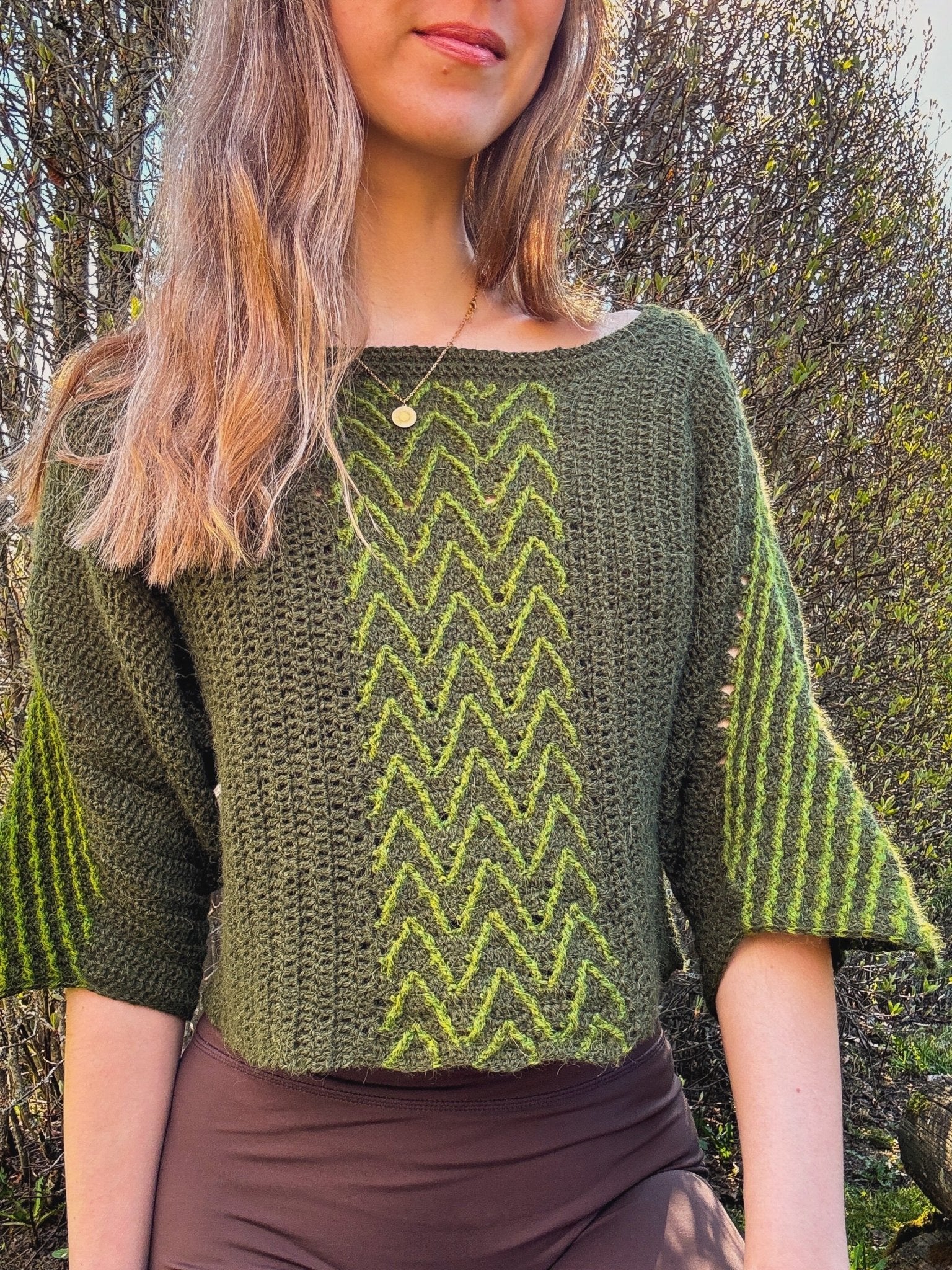 NOSTALGIA crochet pattern: Long sleeve sweater with wave pattern - Maana Crafts