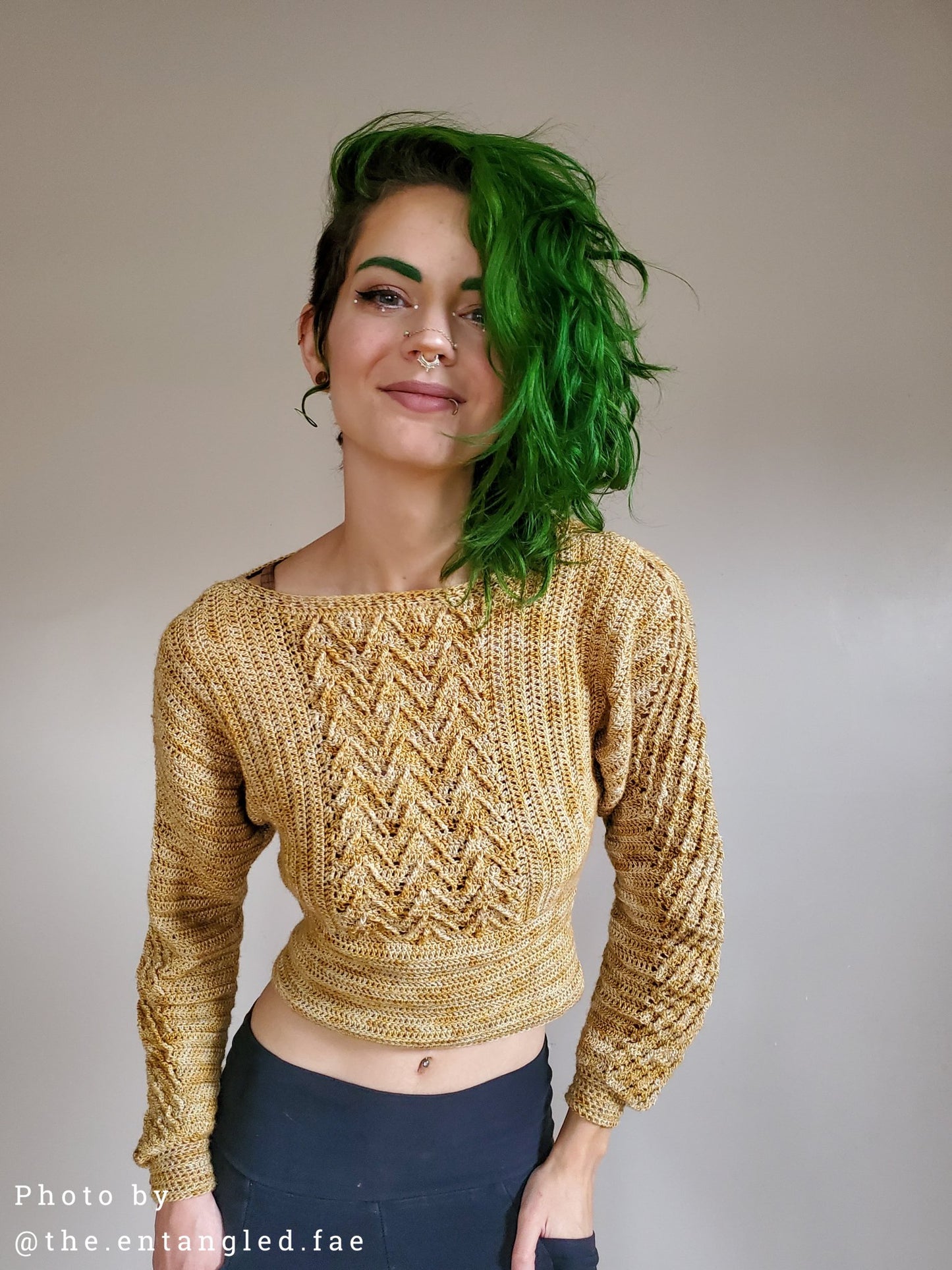 NOSTALGIA crochet tutorial: Long sleeve sweater with wave pattern - Maana Crafts